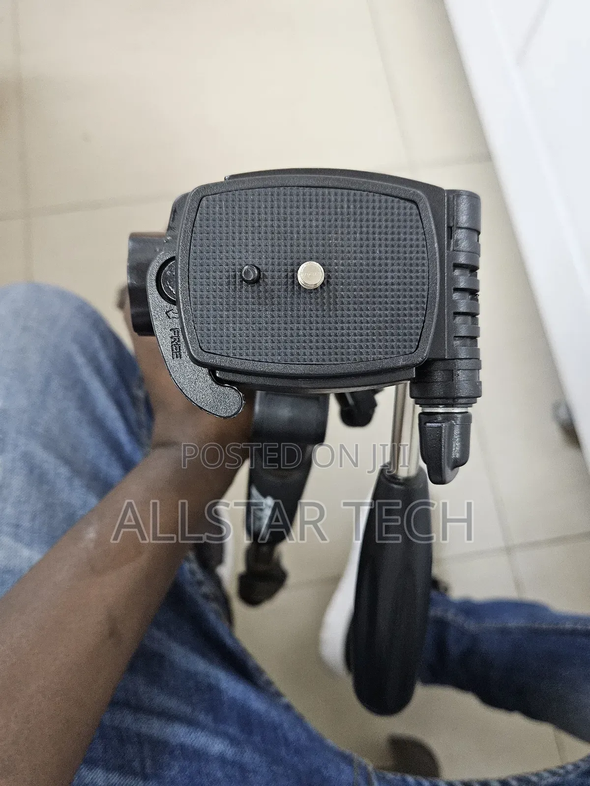 Zomie Q111 Tripod