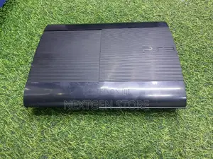 Play Station 3 Chipped With 10 Games