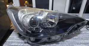 Ex Japantoyota  Aqua 2012 Xenon Headlight