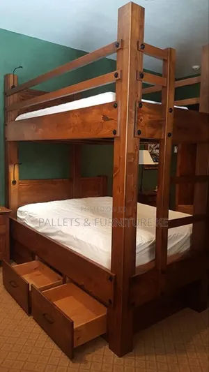 Tree Top Retreat Double Decker