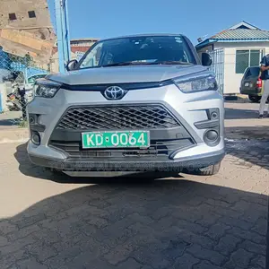 Toyota Raize 1.0 AWD 2020 Silver