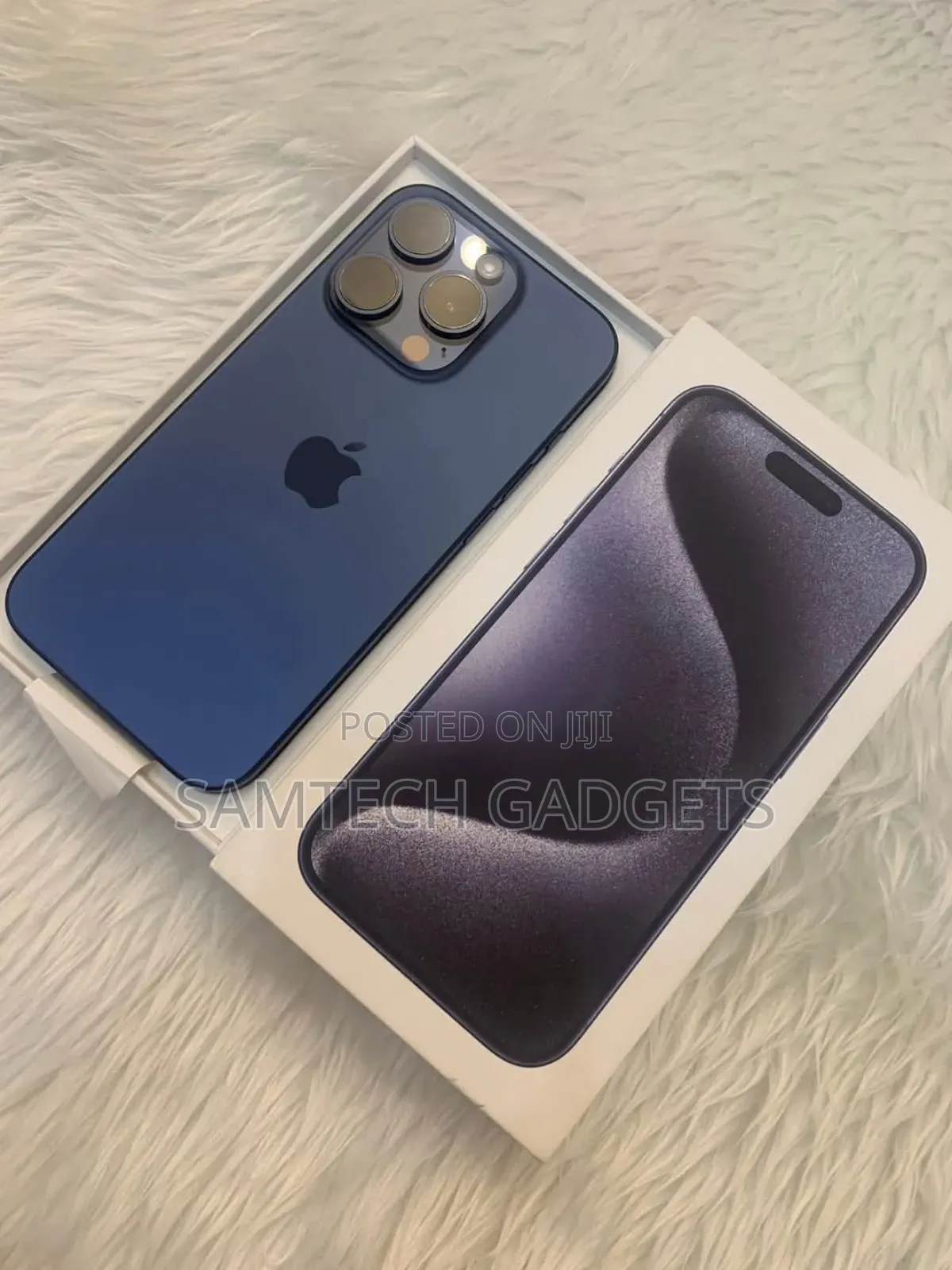 New Apple iPhone 15 Pro 256 GB Blue