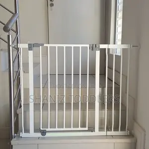 Premium Baby Safety Gate – Auto Close Design