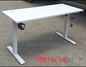 Office Electrical Adjustable Table With Cub Holder 1.4m