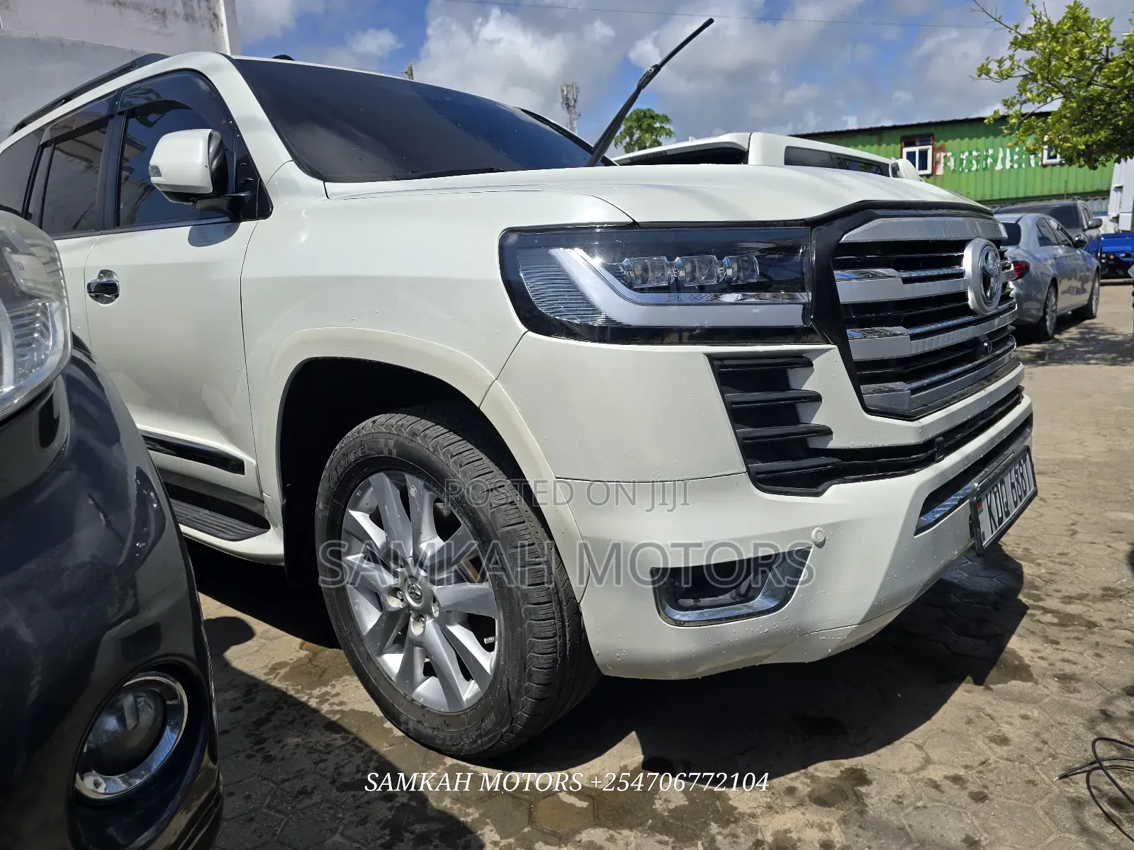 Toyota Land Cruiser 2019 White