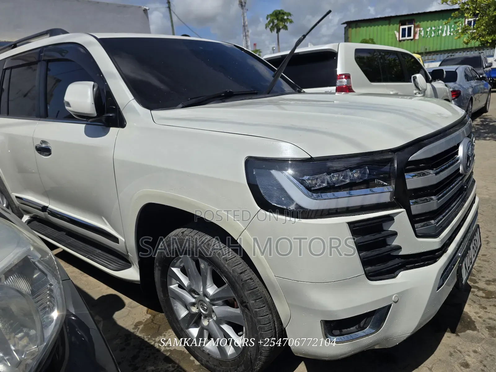 Toyota Land Cruiser 2019 White