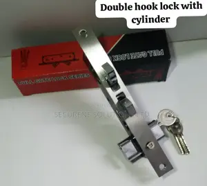 Double Hook Lock With a Cylinder
