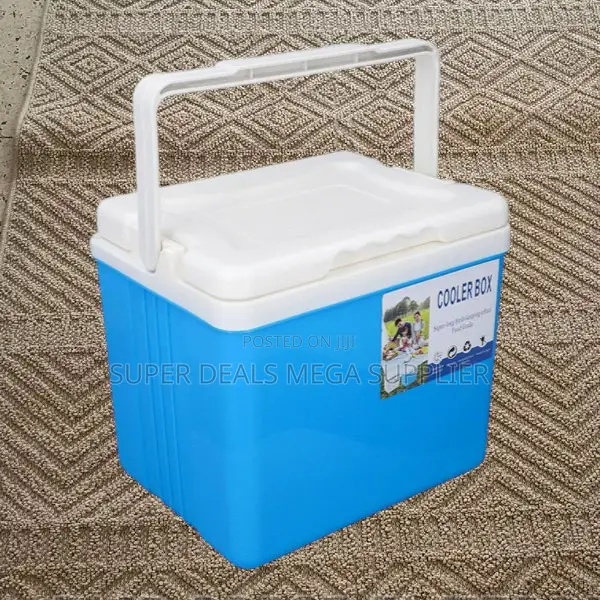 Heavy Duty Camping Cooler Box With Impact Resistant Plastic Exterior