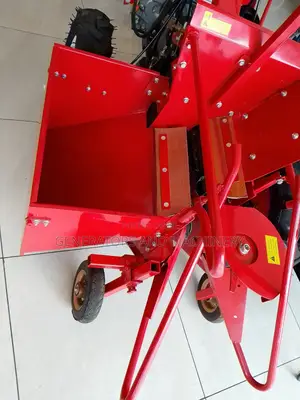Operational Harvester for Maize