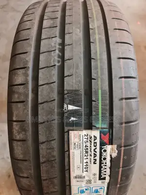 275 /45 R21 Yokohama Tyres (Japan)
