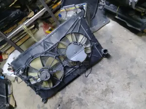 Cr-v Re4 Radiator Complete With Fans