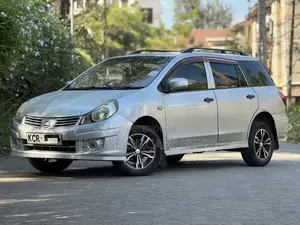 Nissan Advan 2012 Silver
