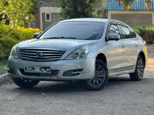 Nissan Teana 2010 Silver