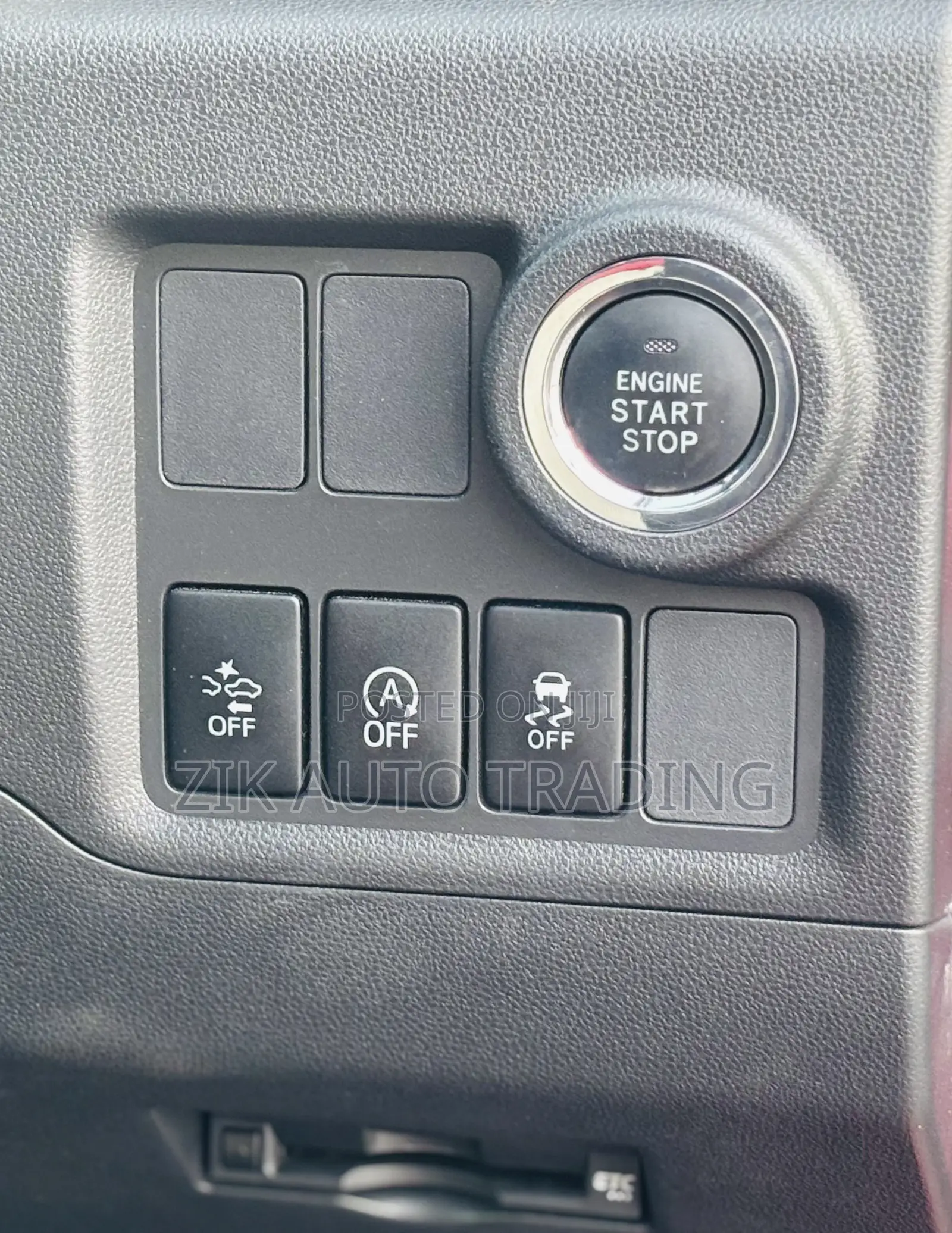 Toyota Passo 2018 Red