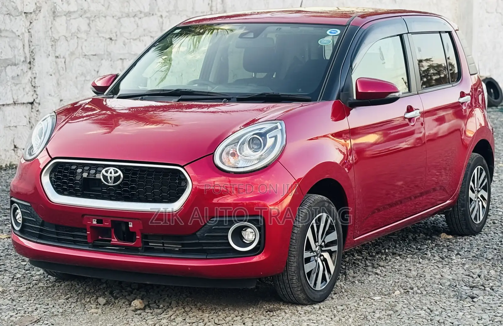 Toyota Passo 2018 Red