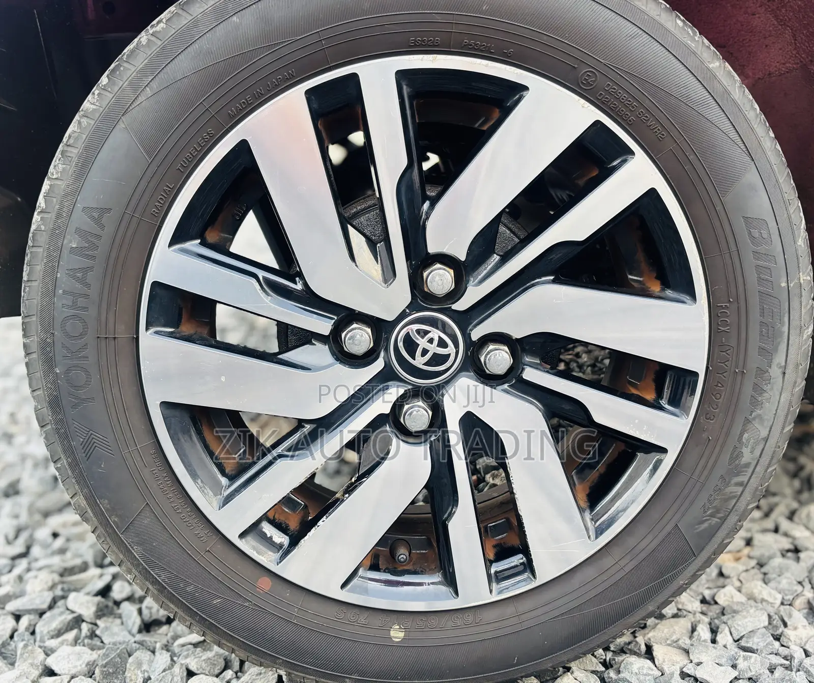 Toyota Passo 2018 Red
