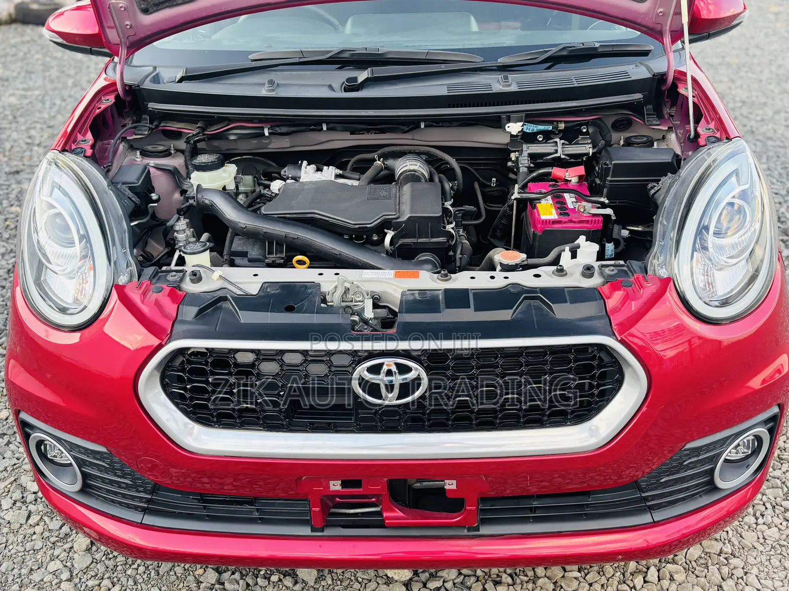 Toyota Passo 2018 Red