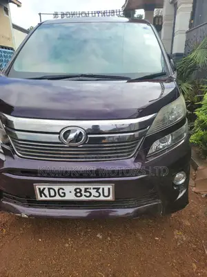 Toyota Alphard 2.4 Petrol AWD 2014 Maroon