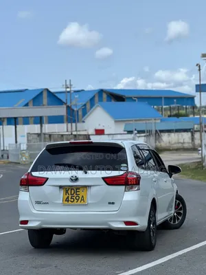 Toyota Corolla Fielder 2016 White