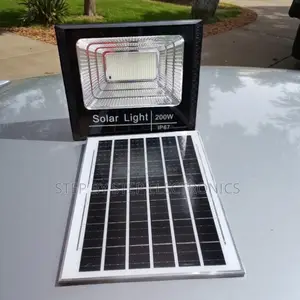 Reliable 100w Solar Flood Light Ip67 Waterproof for Outdoor Use