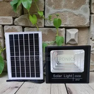 High Brightness 200w Solar Flood Light Ip67 Waterproof Long Life