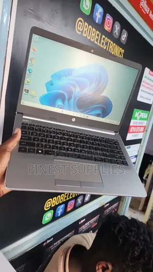 Laptop HP 14-dq2031tg 4GB Intel Celeron HDD 128GB