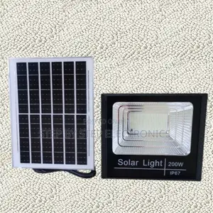 Reliable 200w Solar Flood Light Ip67 Waterproof for Outdoor Use