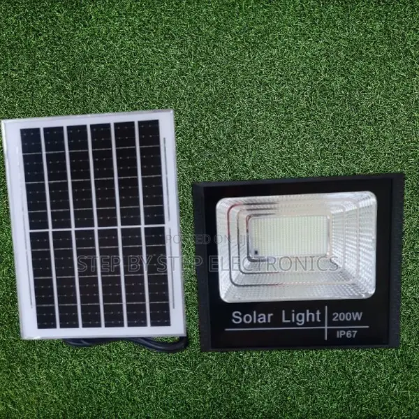 Long Life 200w Solar Flood Light Ip67 Waterproof Energy Efficient