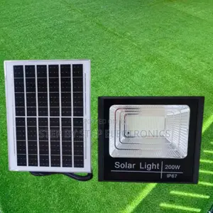 Outdoor 200w Solar Flood Light Ip67 Waterproof Reliable Brightness
