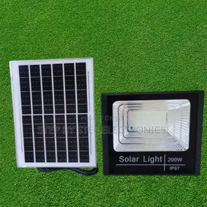 Quality 200w Ip67 Waterproof Solar Flood Light With 1 Year Warranty