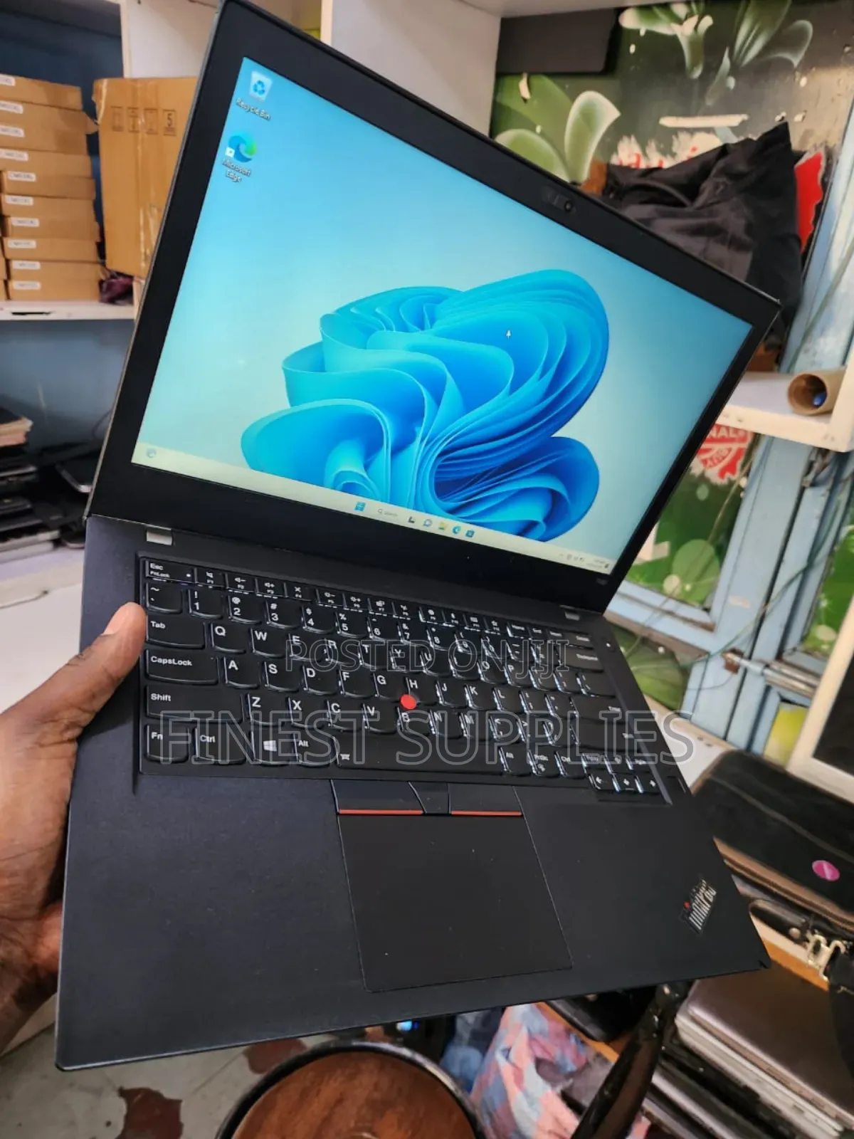Laptop Lenovo Thinkpad X1 Yoga 4GB Intel Celeron HDD 128GB