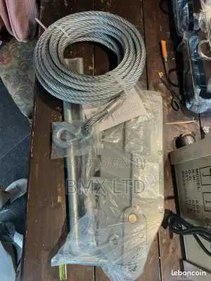 Pulling and Lifting Tirfor Winch