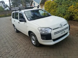 Toyota Succeed 2019 White