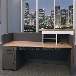 Customer Service Desk