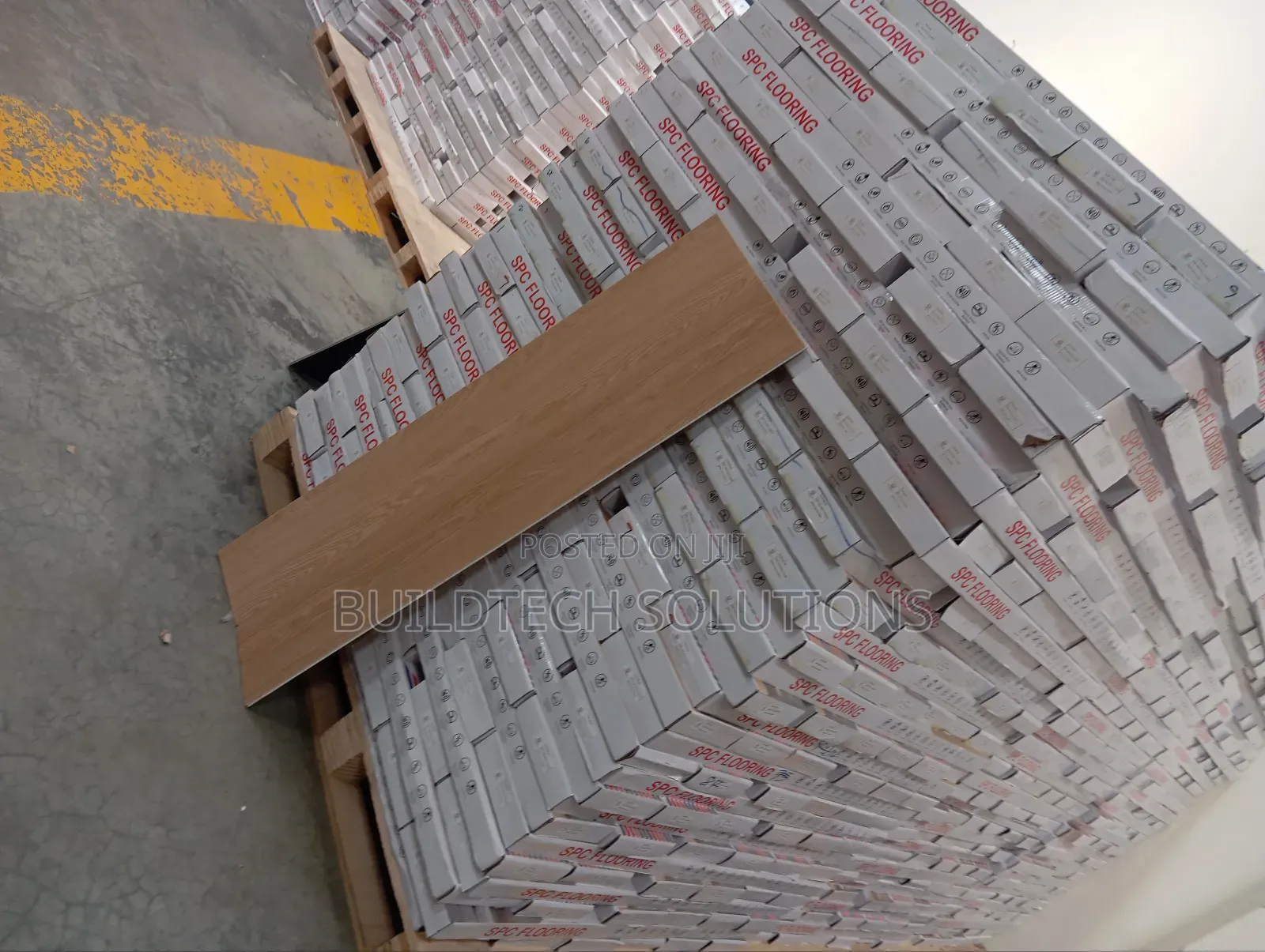 SPC Wooden Finishing Flooring