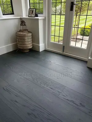 Elegant Oak Laminate Flooring – Luxury Look, Great Price