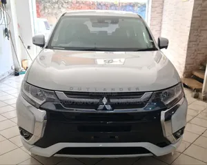 Mitsubishi Outlander 2.4 PHEV AWD 2019 White