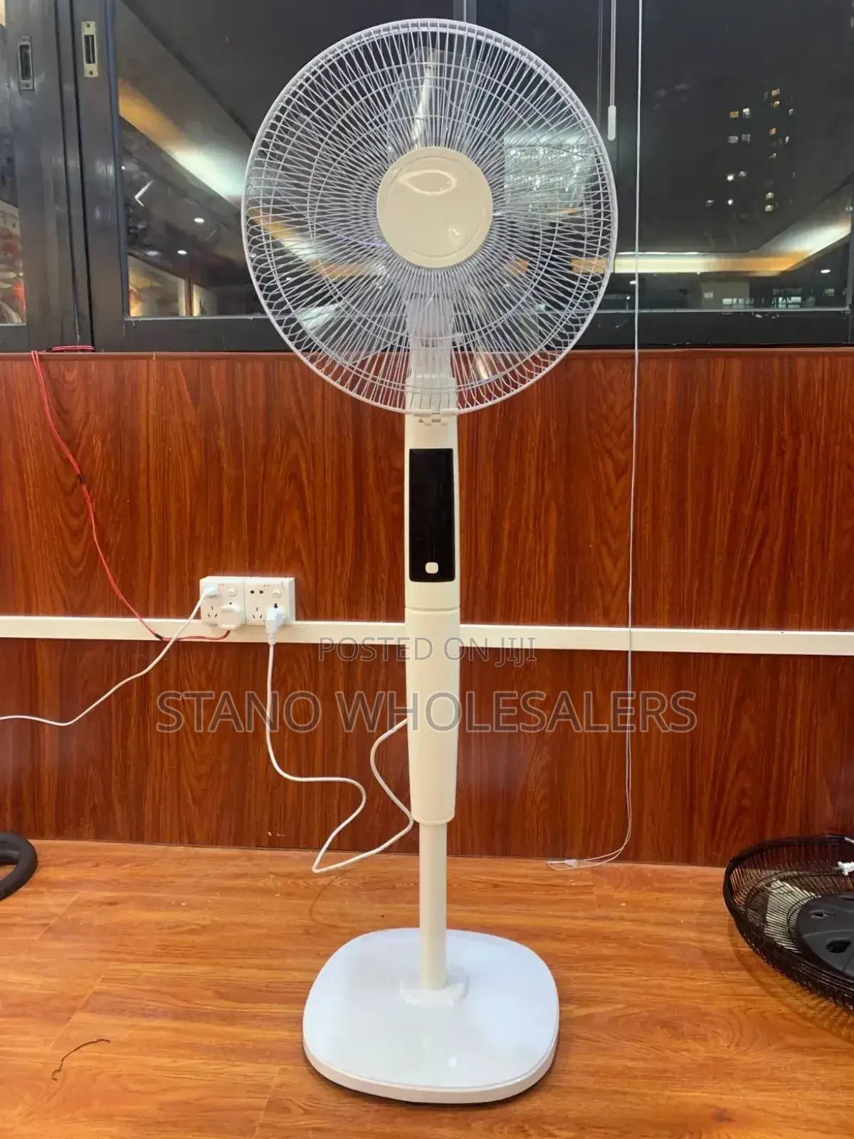 Standing Fan. Standing Fan.Original