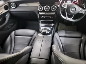 Mercedes-Benz GLC-Class 2019 Blue