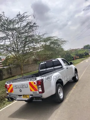 Isuzu D-MAX 2020 Silver