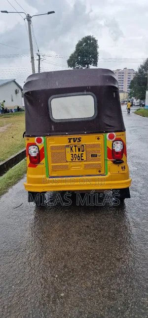 TVS King Deluxe Plus iTouch Start 2025 Yellow