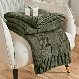 Knit Throw Blanket for Couch , Bed Sofa or Living Room