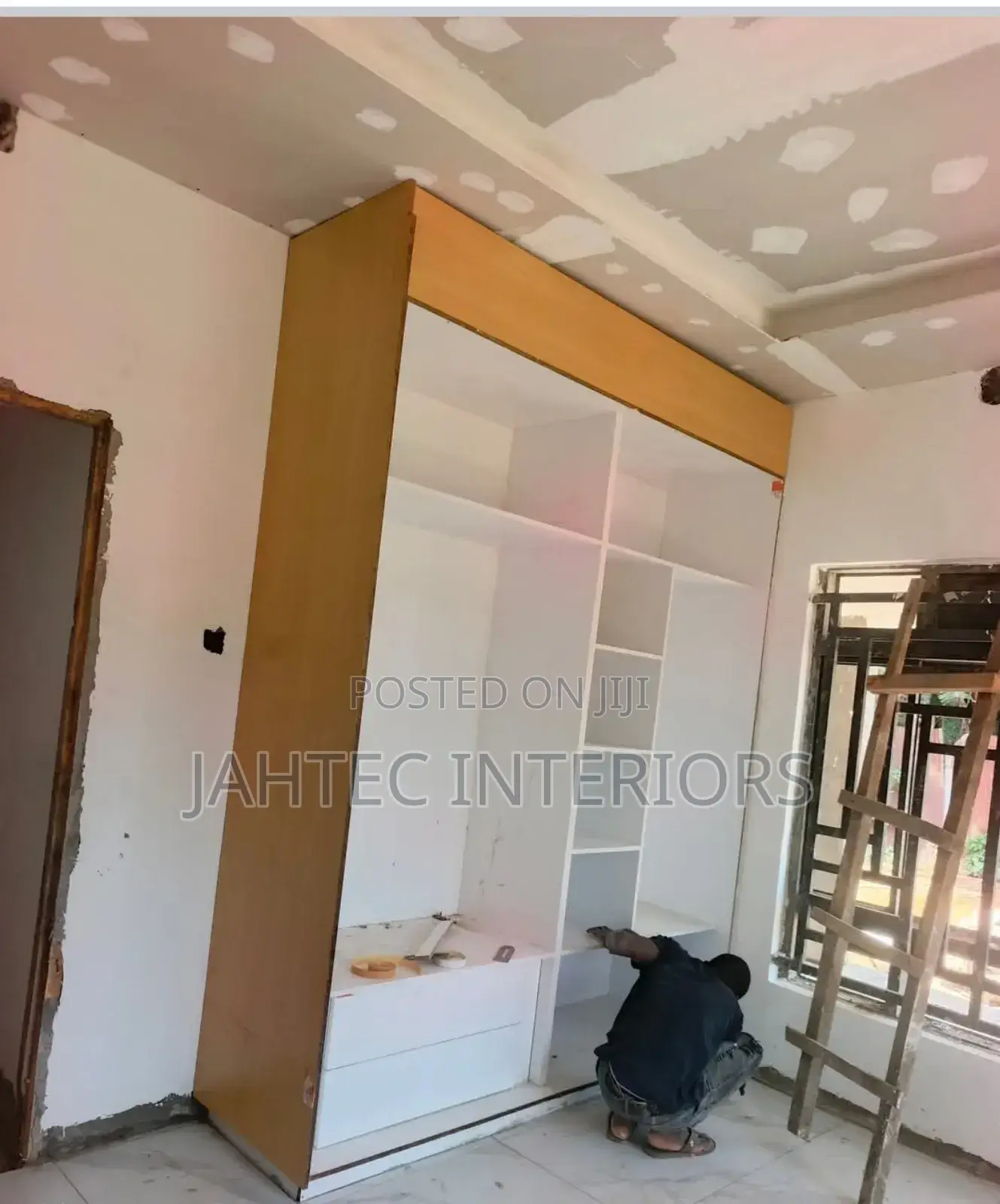 Interior Design Fundi and Feeting Work