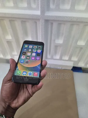 Apple iPhone 8 64 GB Black