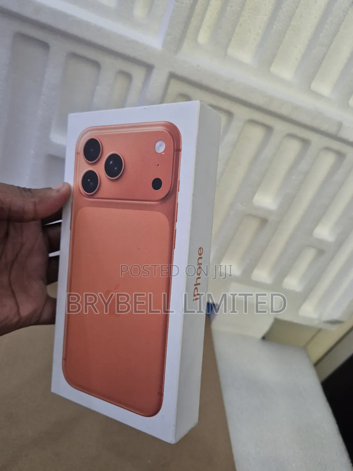New Apple iPhone 17 Pro Max 256 GB Orange