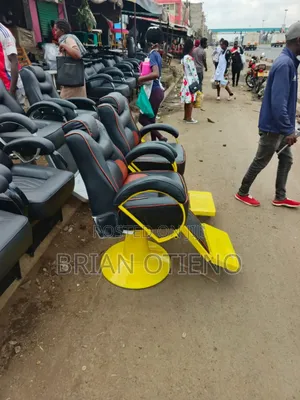 Movable Barber Chairs With Affordable Prices