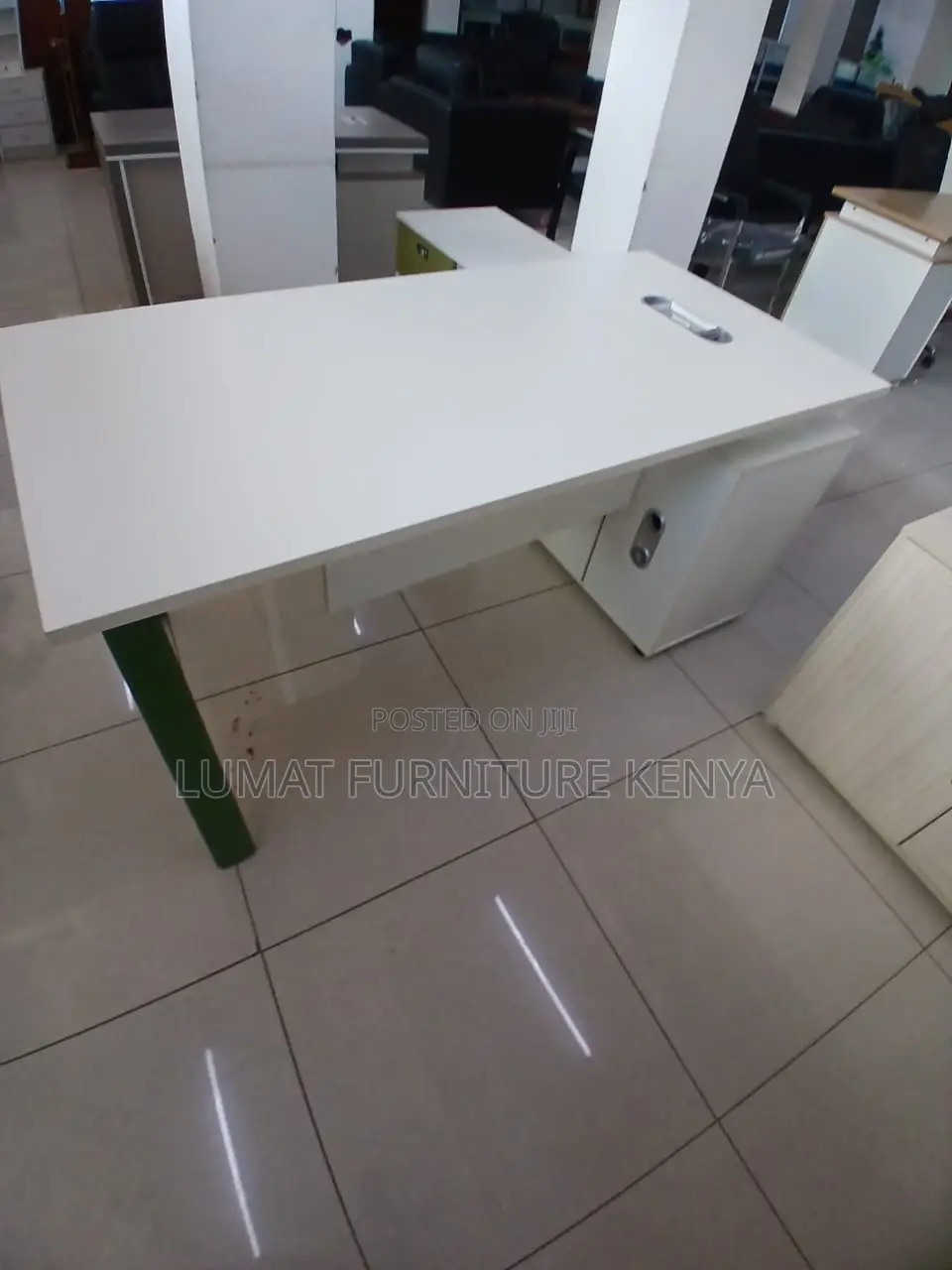 Office Desk – Elegant Functional