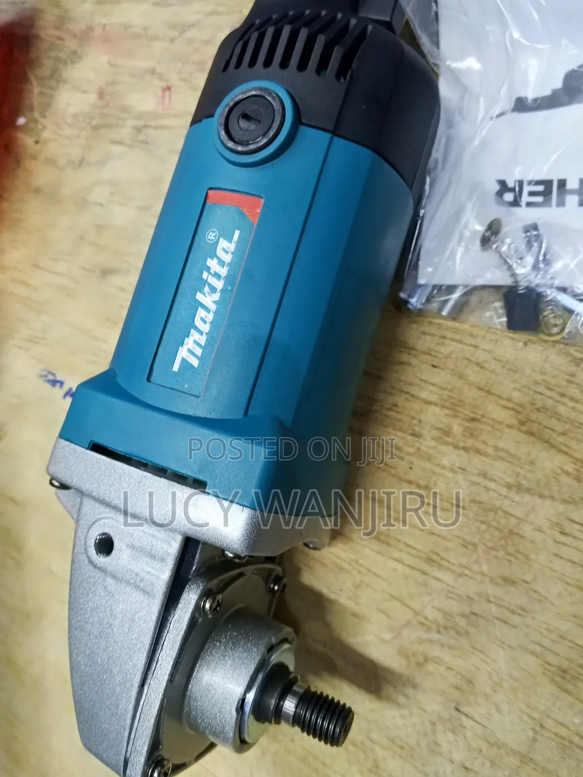 Makita 9" Polishing Machine