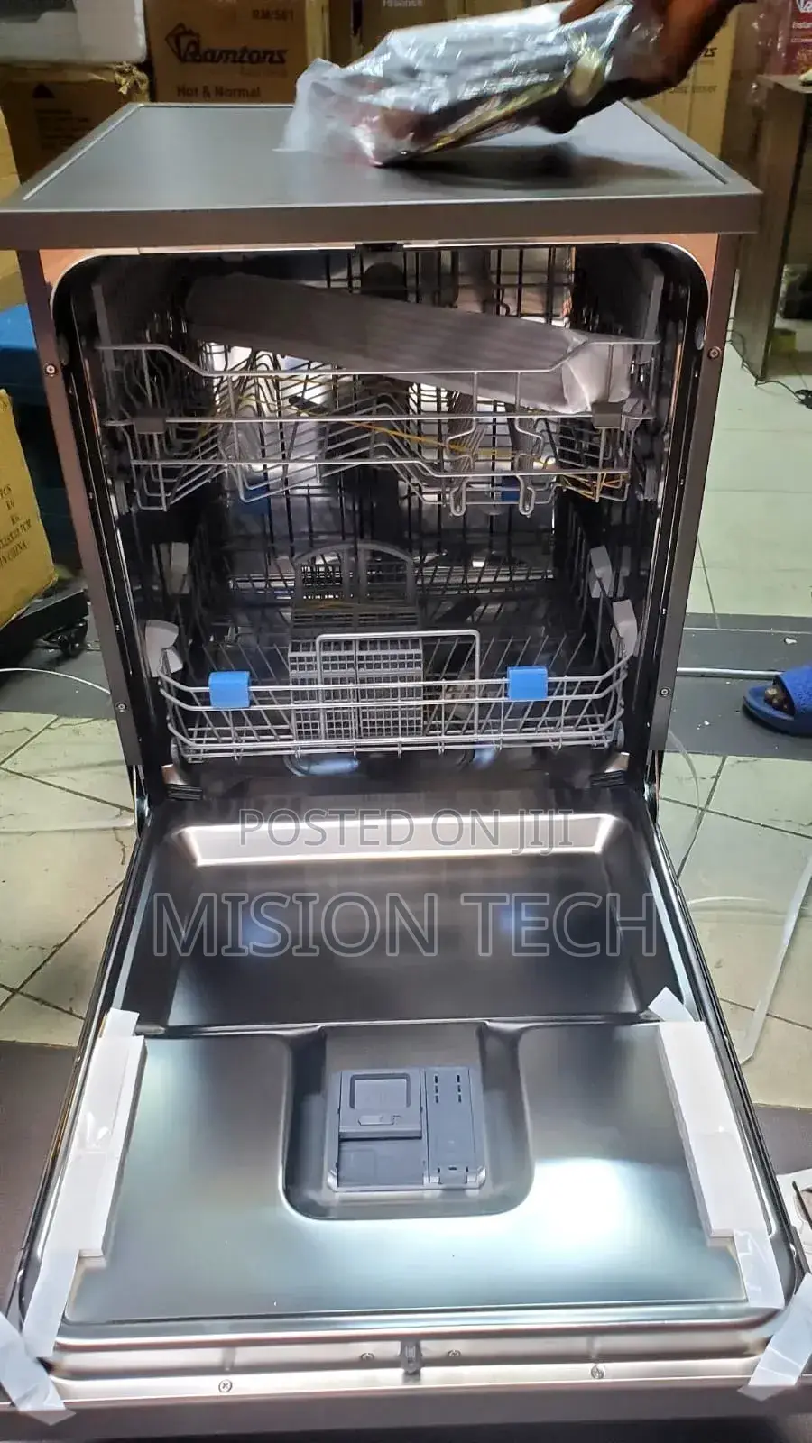 Hisense 13 Place Dish Washer Hs622e90g