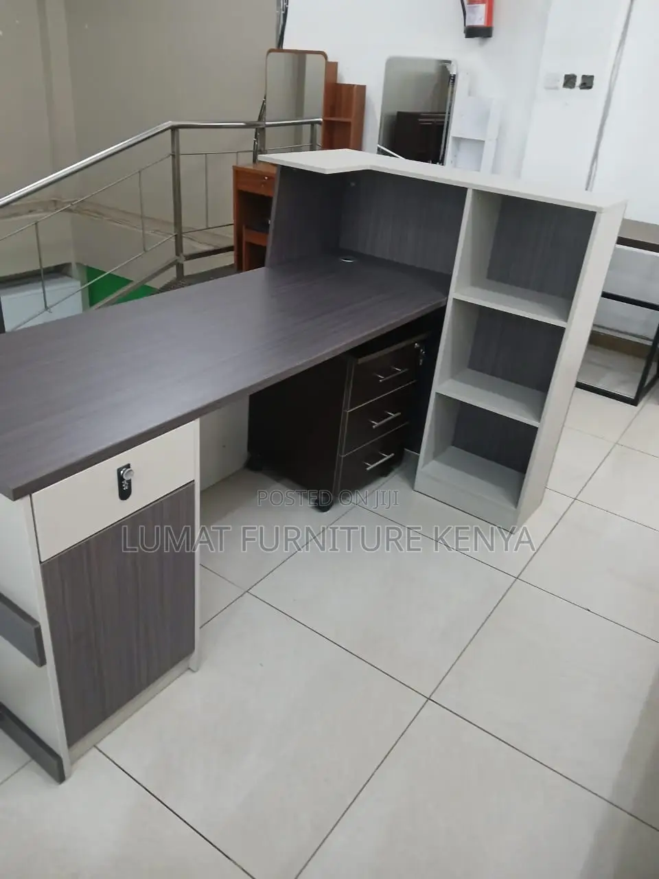 Reception Desk – Stylish, Functional Welcoming